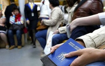 Безкоштовні послуги по працевлаштуванню українців за кордоном: що відомо про нові умови?